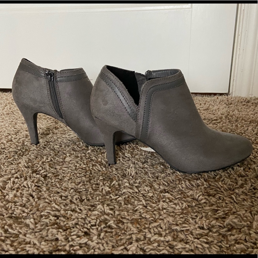 Gray Suede Heels NEW